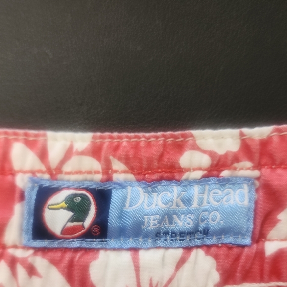 Duck Head  Womens Shorts, Size 6. Stretch - Picture 2 of 13
